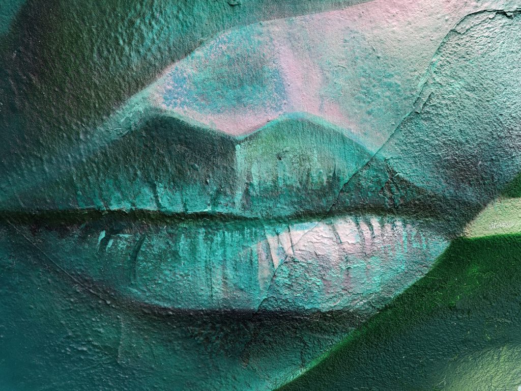Blue Lip graffiti art